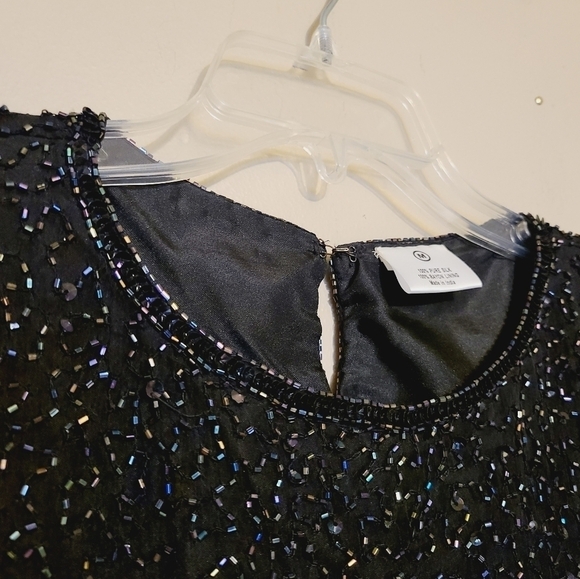 VINTAGE | Women's Black 100% Silk Sequin Short Sleeve Blouse (Size Medium) - Picture 4 of 16